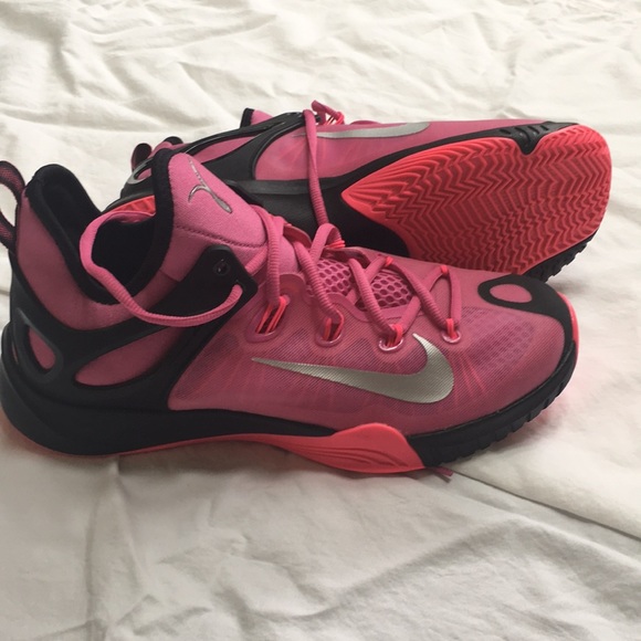 Nike Shoes - Nike Zoom Basketball Shoes